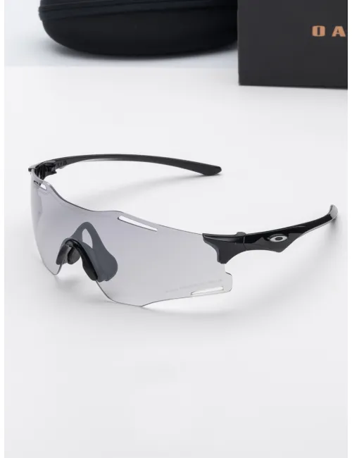Спортивні фотохромні окуляри OAKLEY Cybr Zero OO9512D-0639 Polished Black/Clear Photochromic 50% Black Iridium, Лінза: Clear Black Iridium Photocromic – зображення 7